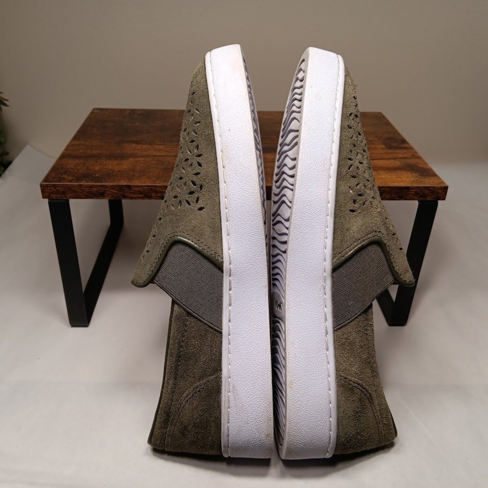 Vionic Slip On Sneakers Kani Womens 9 Olive Green Suede Perforated Floral Good - Picture 6 of 11